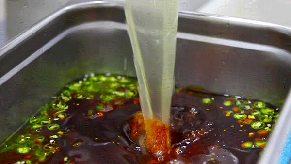 成都网红小吃棒棒鸡,网红小吃棒棒鸡