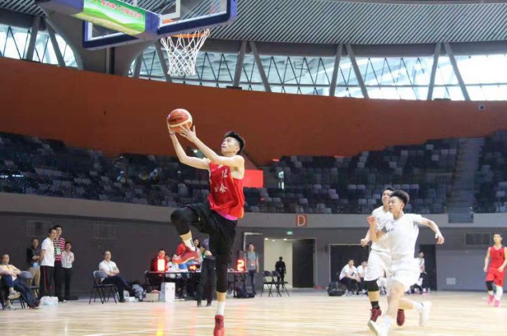 肇庆鼎湖新区体育中心中秋游园会,肇庆新区体育中心中秋游园会