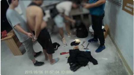 白天是“治病神医”，晚上却是三只手神偷