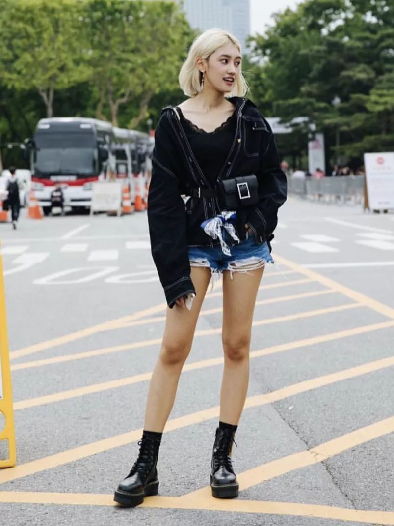 Jio热都要穿的马丁靴，作为辣妹的你得不得来一双嘛？