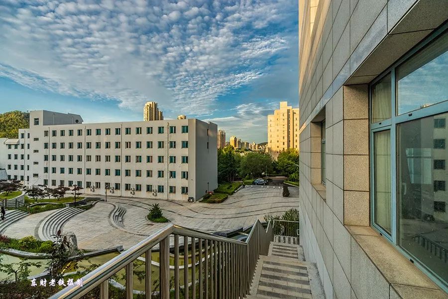 东财大学校园生活,东财校园实景图