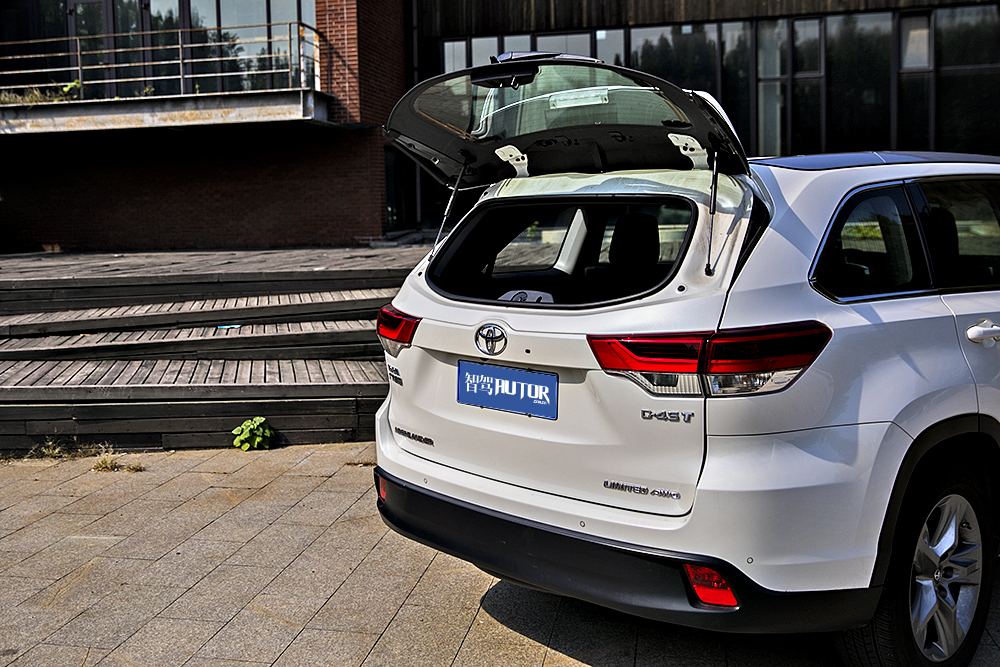 2018款汉兰达越野评测,2018新款丰田汉兰达舒适驾驶体验