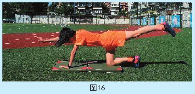 青少年足球教学与训练问题,小学足球体能和力量训练方法