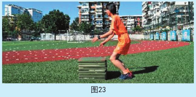 青少年足球教学与训练问题,小学足球体能和力量训练方法