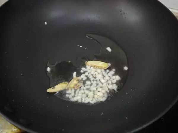 喝白酒之前吃什么不容易醉还护肝,白酒最怕的解药是葛根