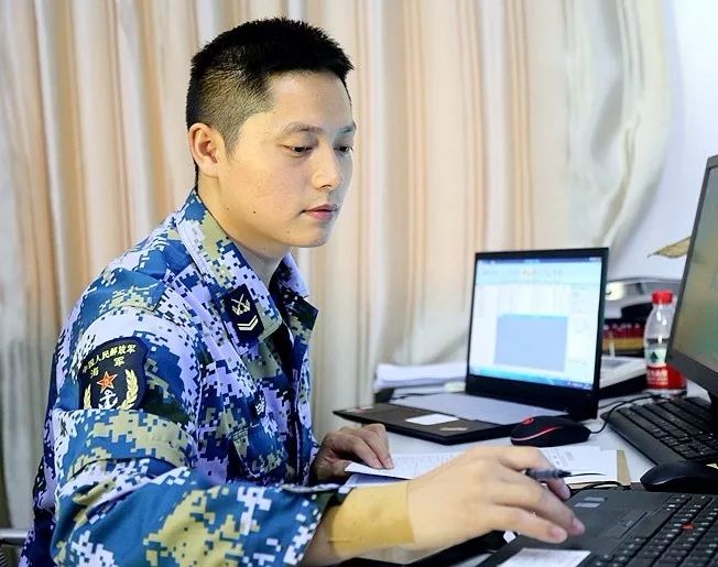 海军院校训练真实视频,海军战队训练真实视频