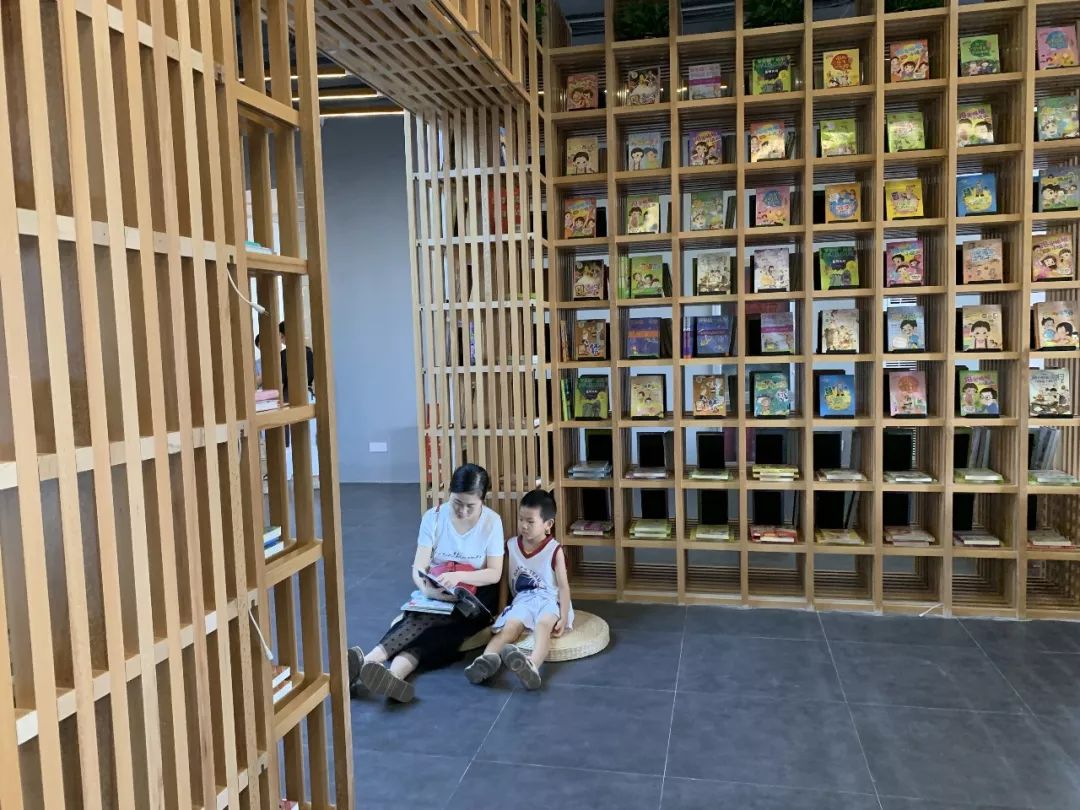 快来打卡华侨城,快来打卡文明城市又添新风景