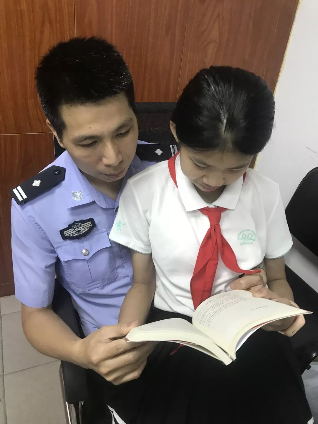 不一样的国庆献礼，福州警宝画出对祖国的爱