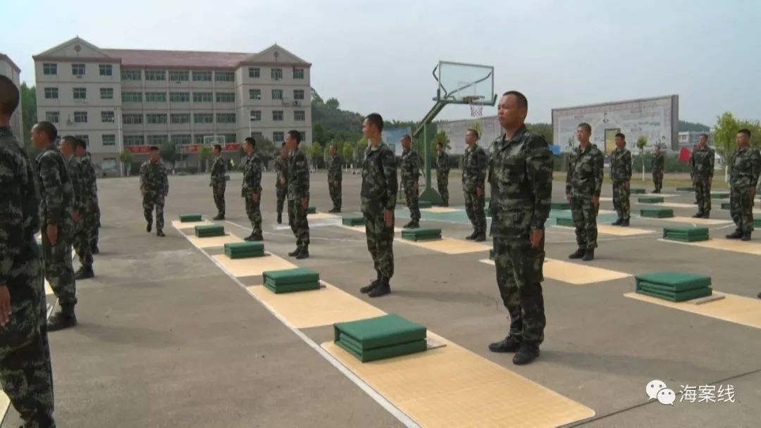 新兵蜕变成合格军人,00后武警新兵的破茧成蝶