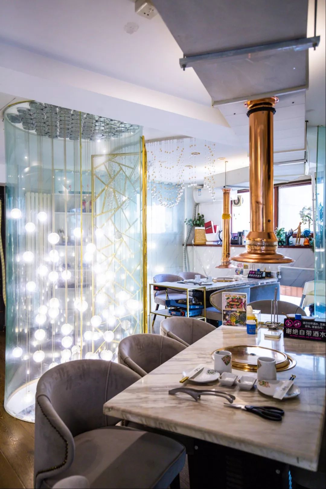 超级网红日料店终于在成都开业了,最便宜的3折店铺套装