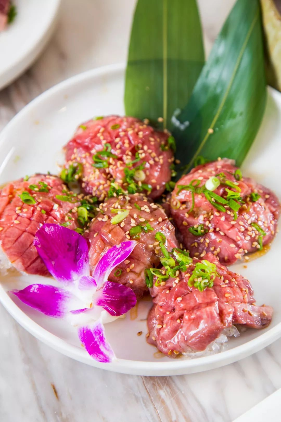 超级网红日料店终于在成都开业了,最便宜的3折店铺套装