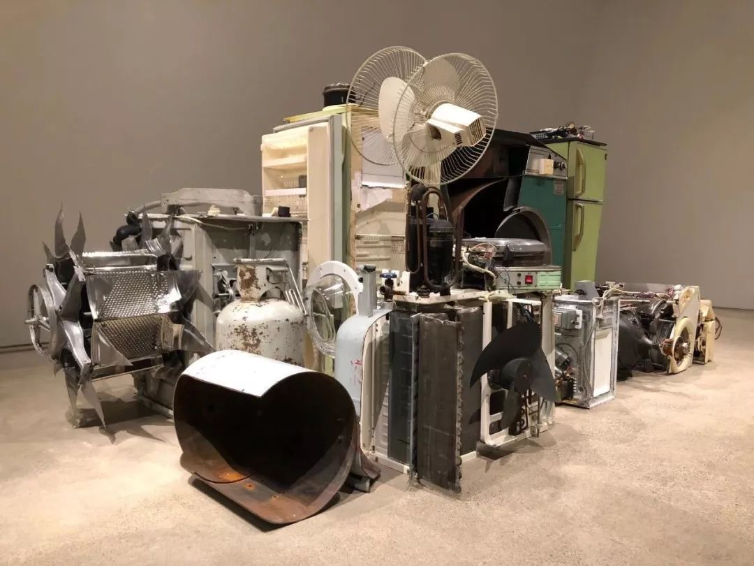 凤凰艺术的展评,凤凰艺术刘老师