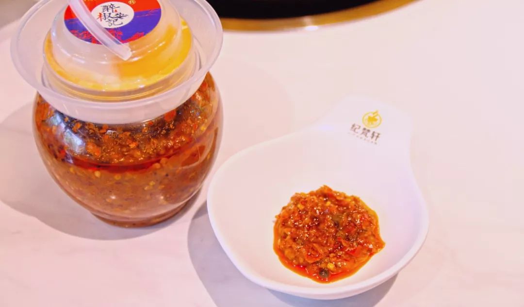 有多少人路过希望广场「纪梵轩」，和我一样好奇这是一家怎样的新店？