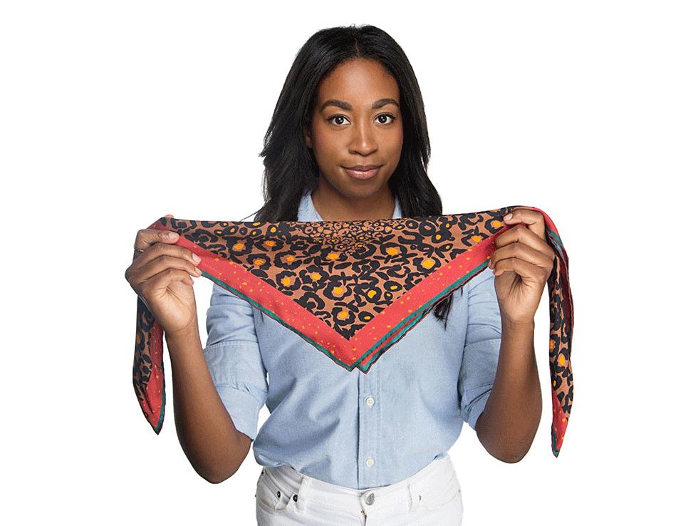 丝巾新系法这样穿美出新高度,秋冬细窄条丝巾的系法大全