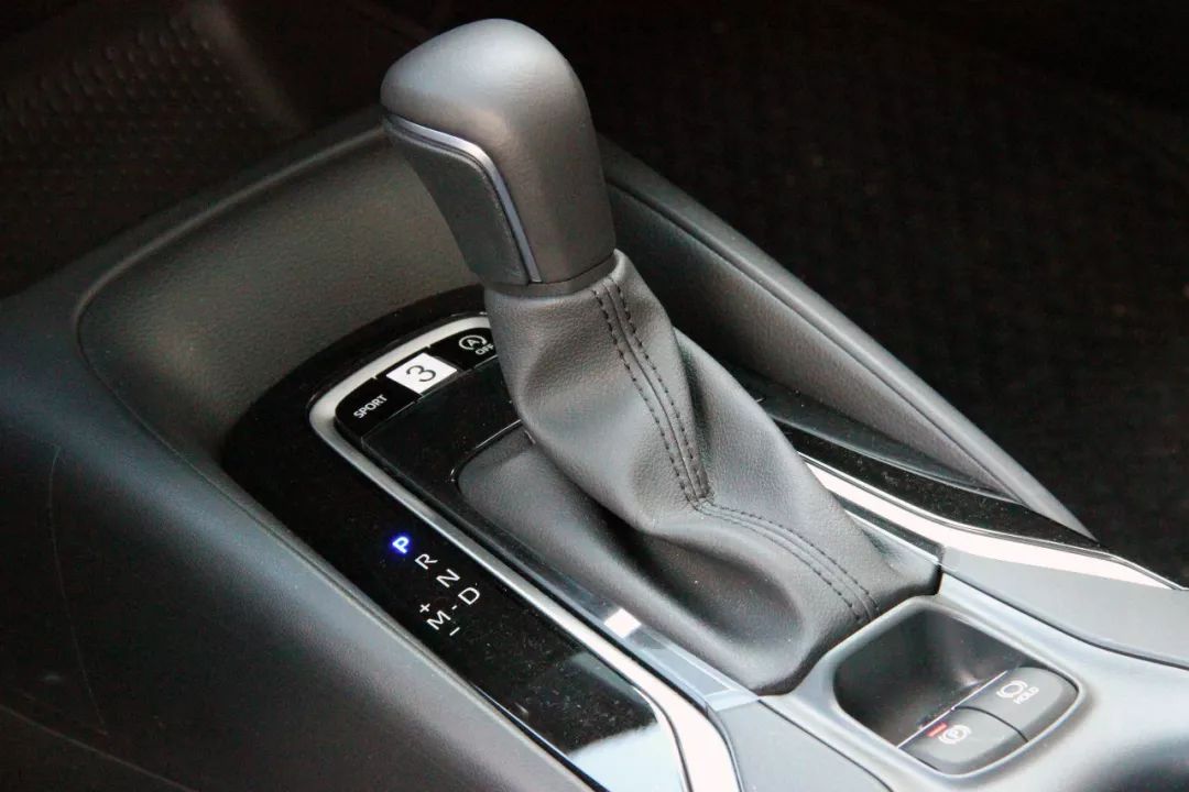 新一代卡罗拉顶配试驾,全新第十二代卡罗拉试驾视频