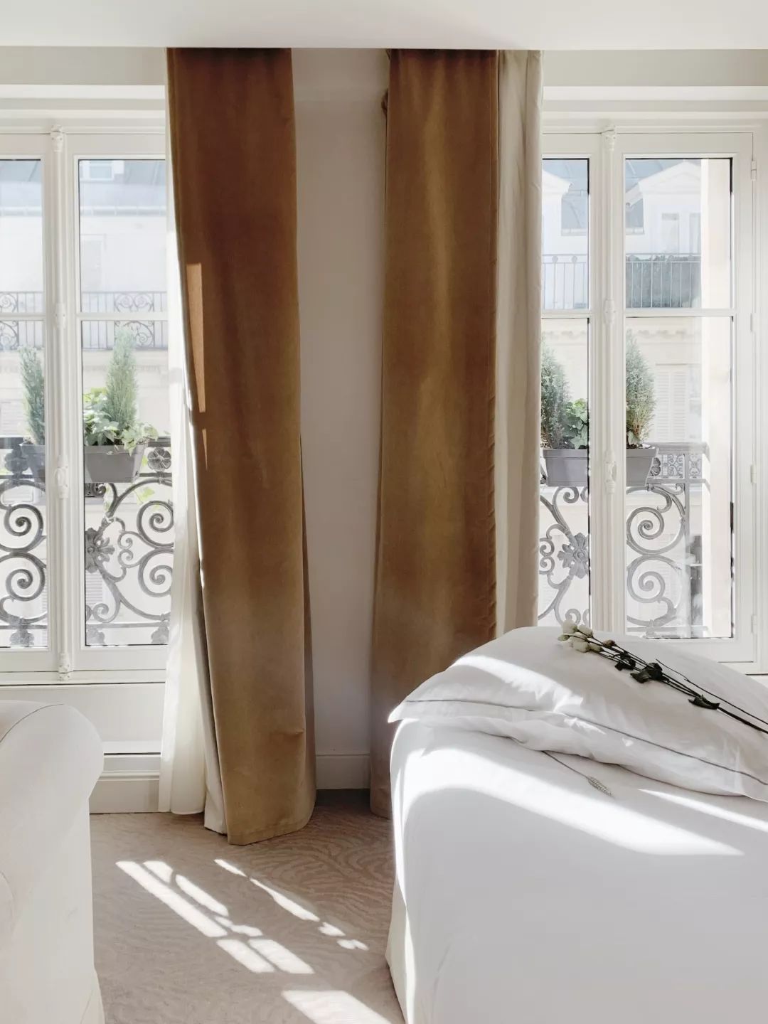 巴黎和lv的鞋哪个好,巴黎和伦敦相约旅行