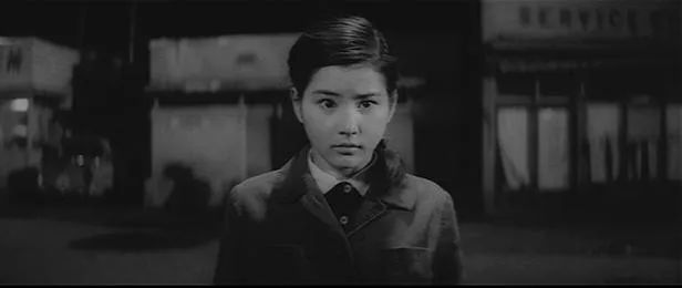 她是日本第一美女，是“活着的传说”！再大腕的明星遇到她，也化身迷弟迷妹