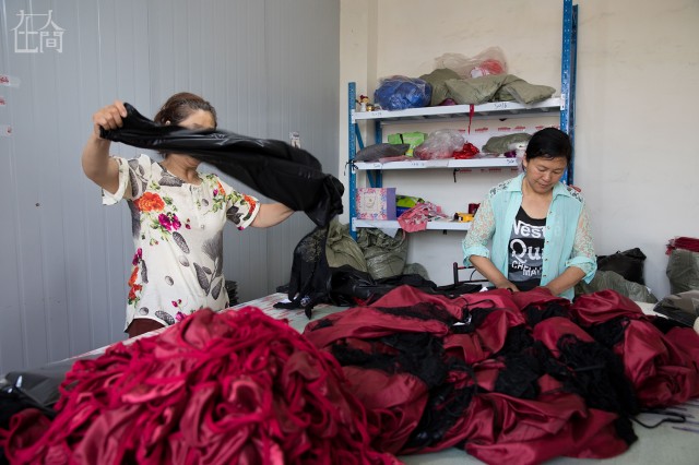 揭秘产品畅销全球的中国“情趣内衣小镇”