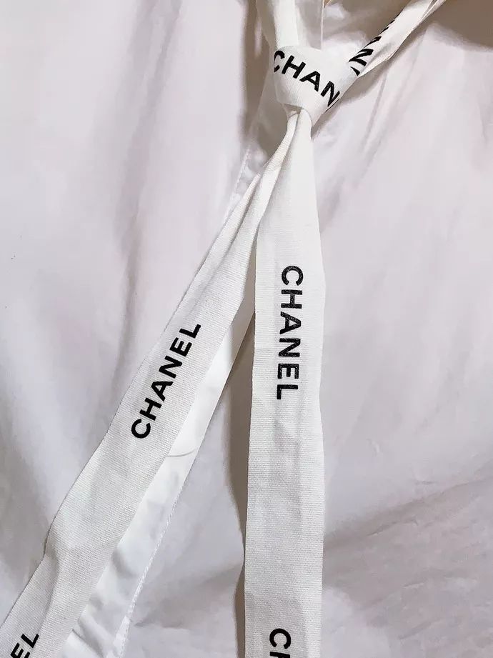 化妆品丝带怎么系,化妆品丝带礼盒系法