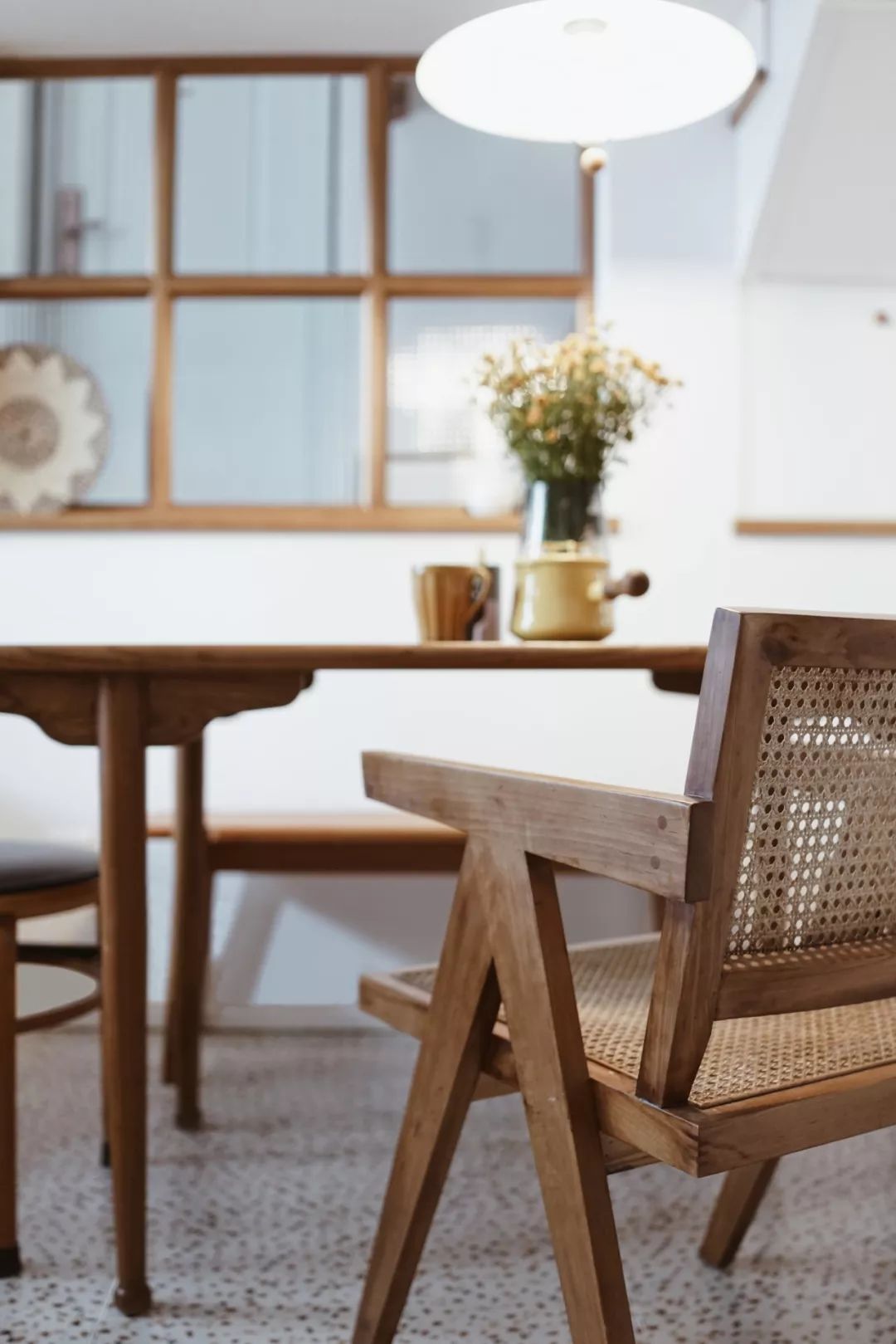 她买下32㎡上海老旧学区房,为女儿打造小桃园,还有20㎡超舒适大庭院