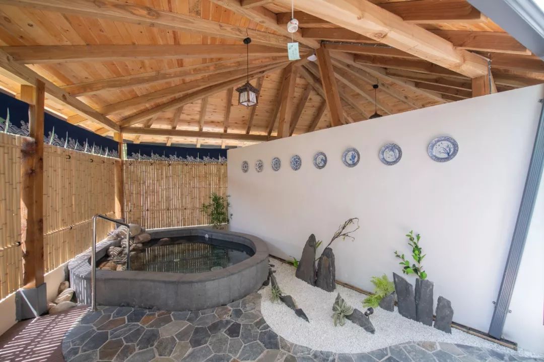 自驾游12个人住民宿,住200左右民宿3天1500左右