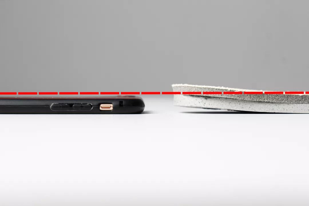 中国造了双百元鞋竟有3,600,000色？！穿上1秒就炸街、不怕脏