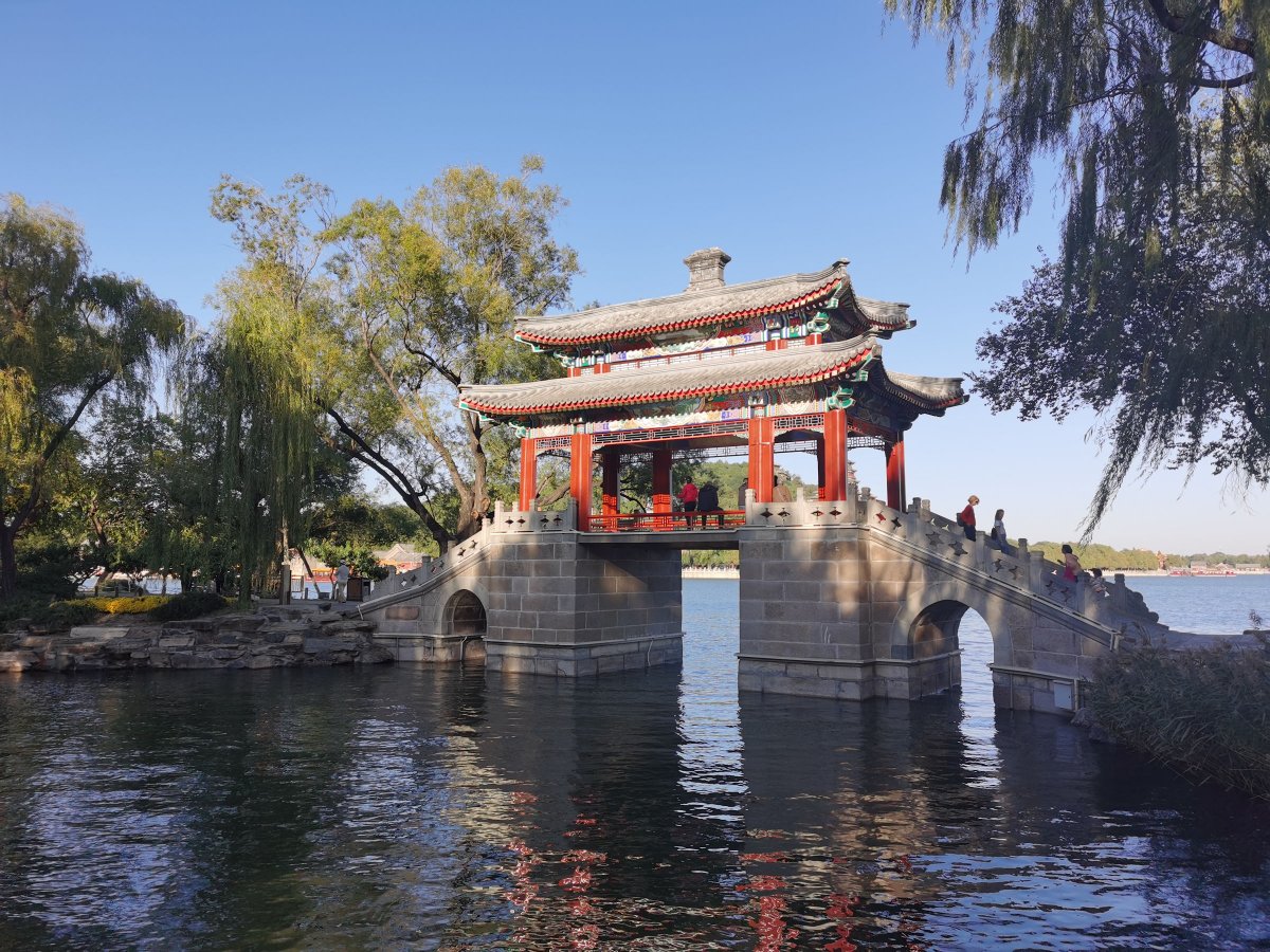 huaweimate30pro摄像头更换,huaweimate30pro后置摄像头不聚焦