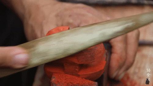 61岁中国大爷火爆外媒,61岁大爷惊呆外国人