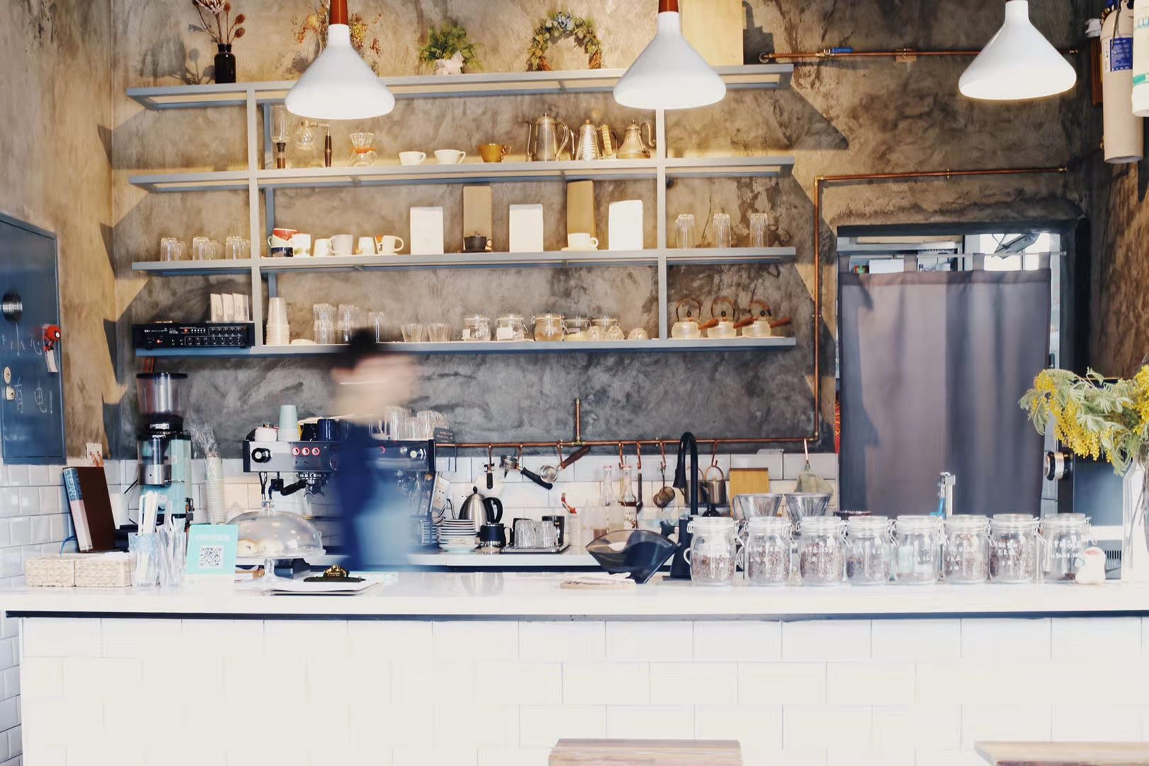 芳野cafe主理人,芳野咖啡店