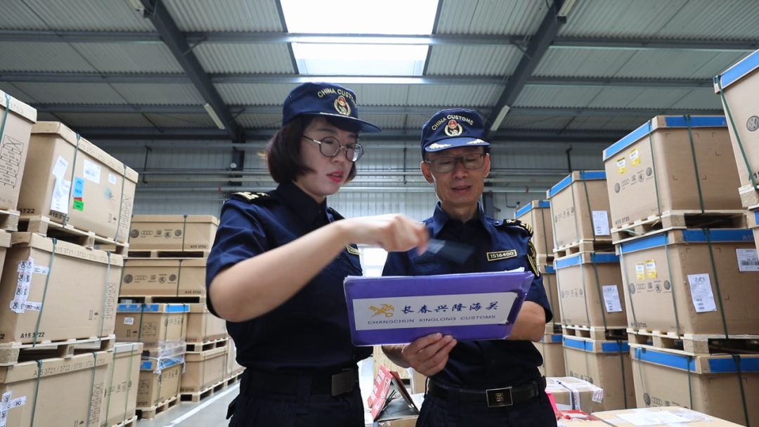 坚持守正创新积极开拓进取,守正创新锐意进取砥砺前行