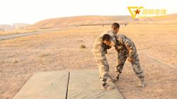 被锁喉擒拿基本功训练,反擒拿格斗致命技术