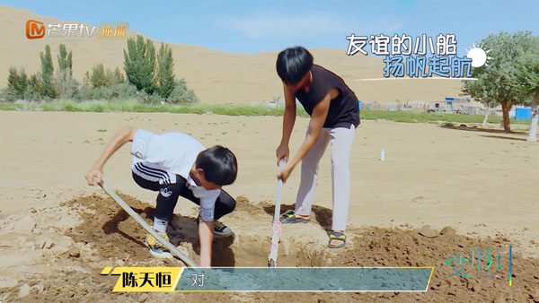 变形计最让孩子失望的一期,变形计劝说导致男孩崩溃