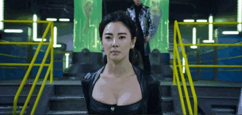 选对塑身衣让你身材无敌年龄成谜,身材管理塑身衣怎么穿教程