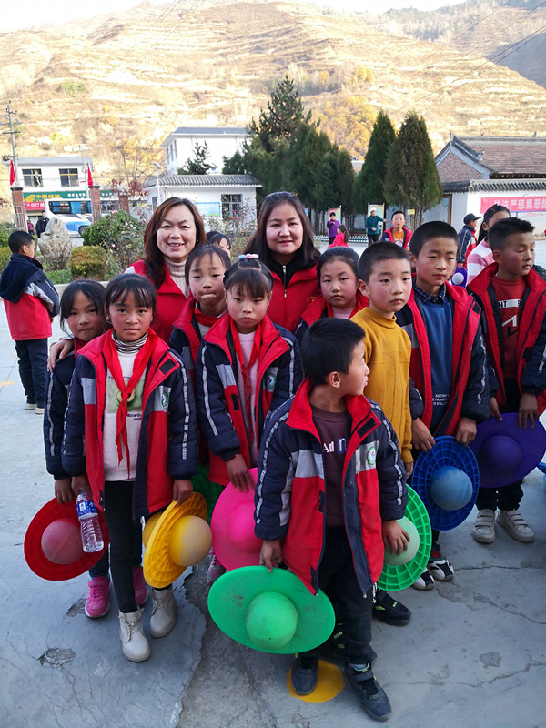 尽绵薄之力奉献爱心,尽绵薄之力献出小小爱心