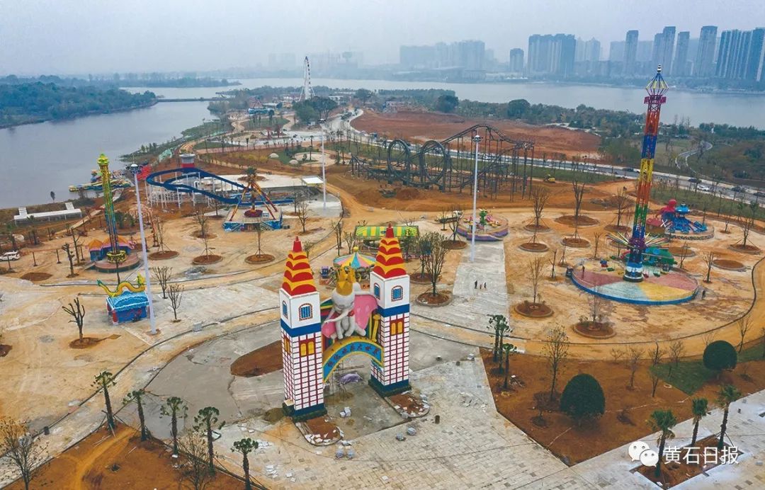 游乐场摩天轮过山车大摆锤,大摆锤摩天轮过山车