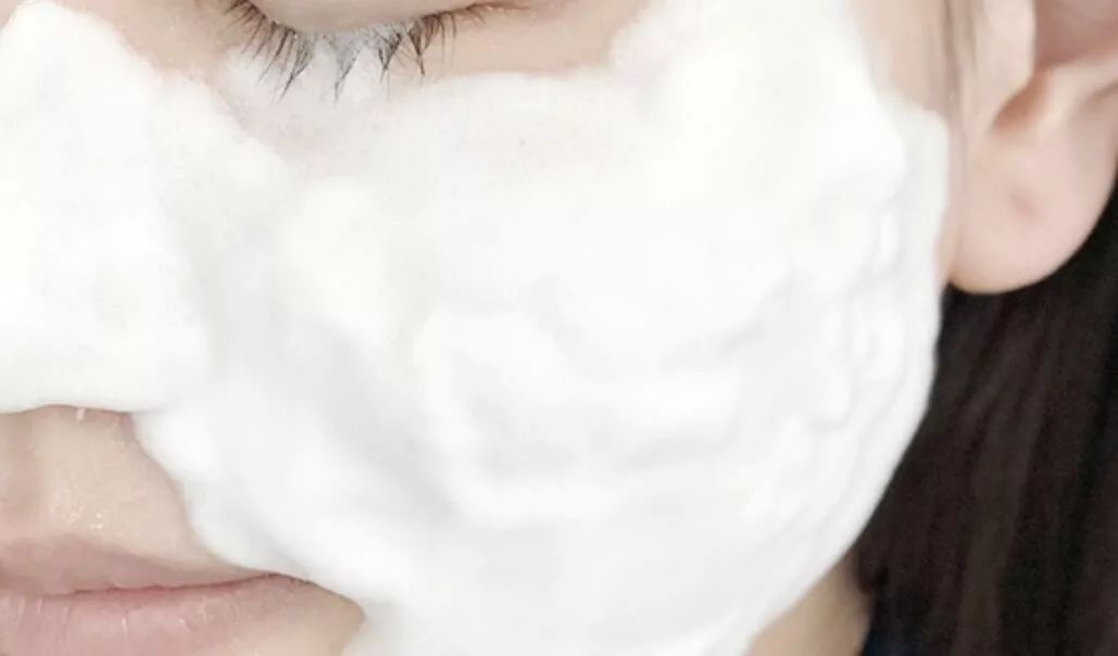 堪比“吸尘器”的洁面皂，洗净黑头去油脂，肌肤细腻滑溜溜