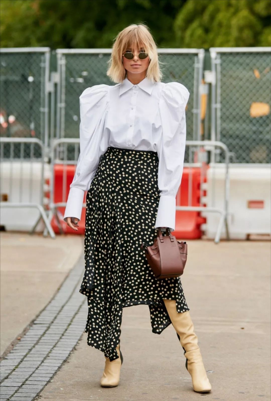 怎么调出跟钟楚曦一样的复古风,钟楚曦新中式穿搭同款