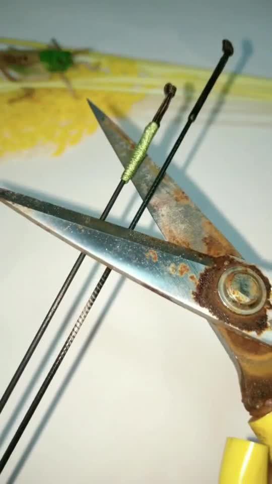 钓鲫鱼鱼竿竿稍是软还是硬好,如何选鲫鱼鱼竿最好视频