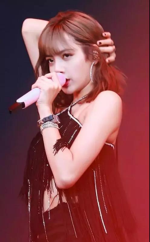 泫雅和杨幂穿衣搭配,杨幂泫雅风