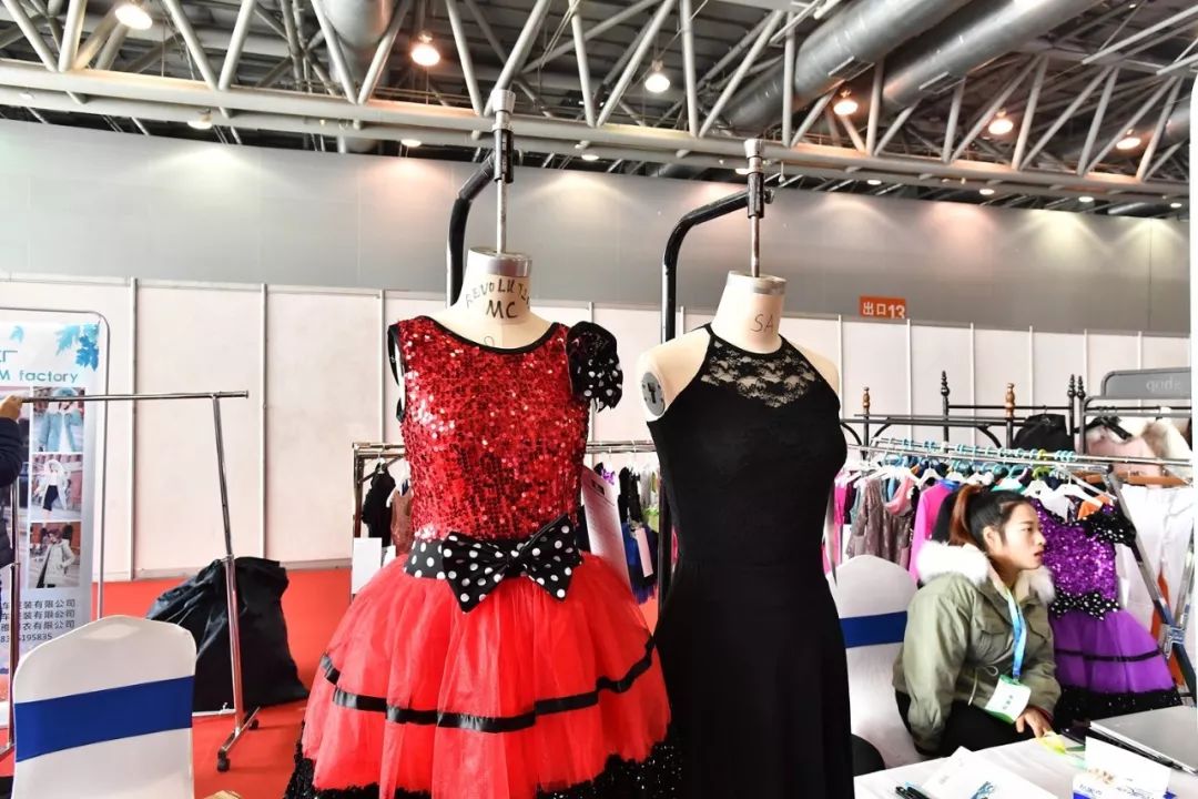 纺织头条|安徽推进长三角产业一体化进程,构建新型纺织服装产业生态体系!首届安徽国际纺织服装产业博览会在合肥举办