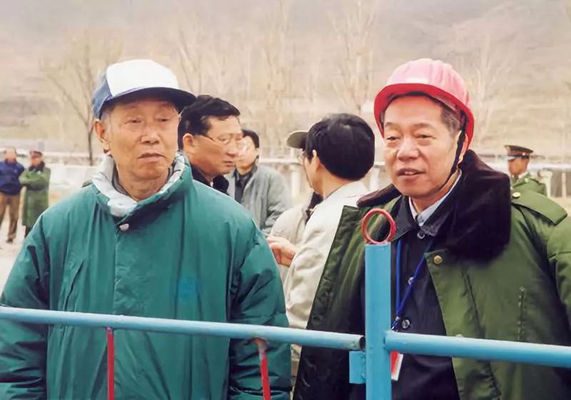 又一名巨星陨落了,又一巨星陨落视频