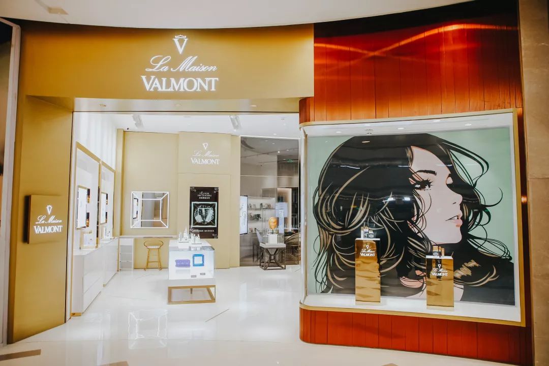 范丞丞同款运动鞋和王菲的“一见钟情”能否让你动心？