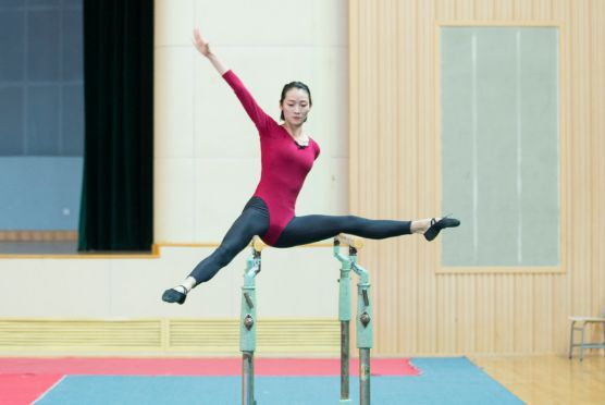 体育老师秀跳远绝活,盘点体育老师的独门绝技