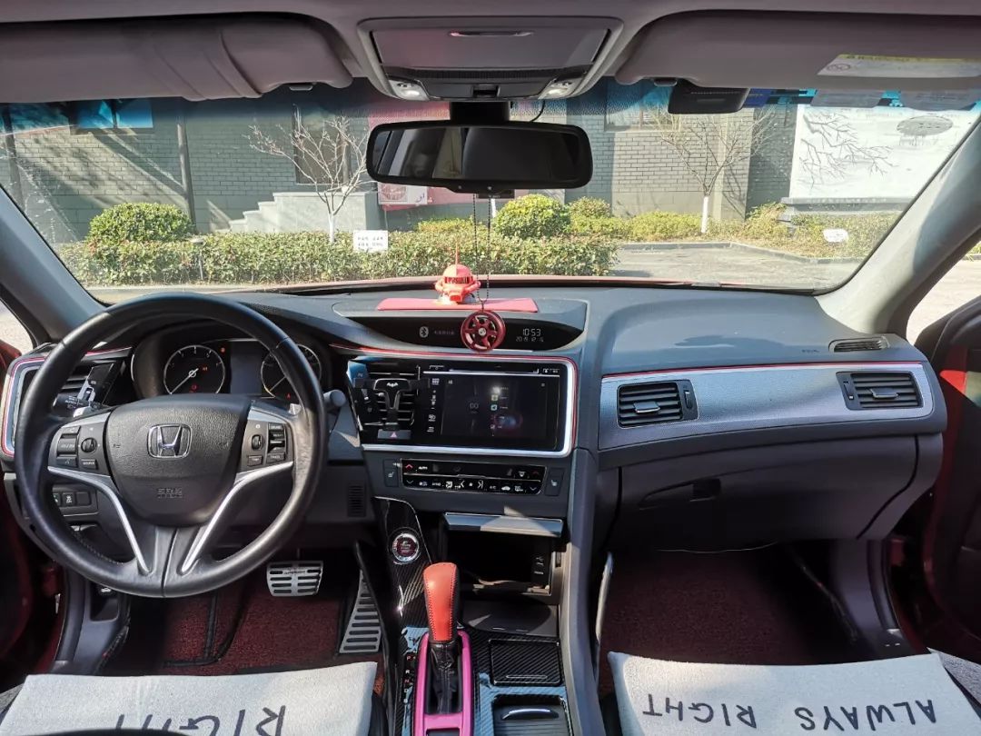 退伍军哥哥选的靠谱车：少点配置不要紧，中控单一可原谅，把思铂睿日常保养做到位，不能亏待“小老婆”