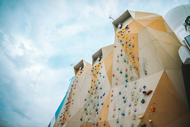 缱绻冬日，一场关于夏日游轮的狂欢礼赞