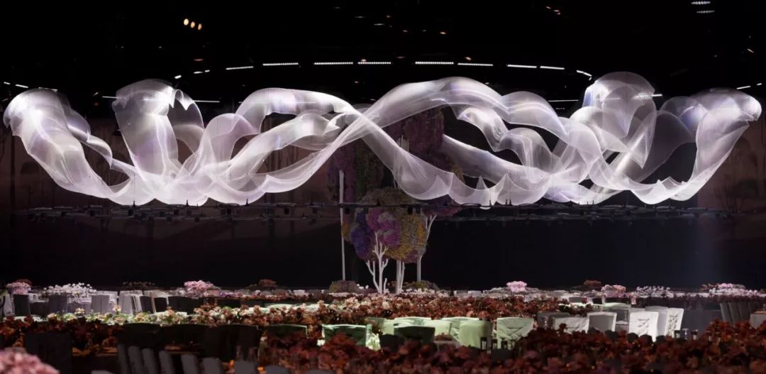 前院办婚礼后院摆酒席,这才是婚礼真正应该有的样子