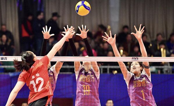 女排遭遇天津女排的时刻,天津女排垫脚事件