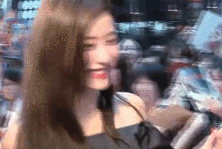 卡粉起皮用面霜还是乳液,卡粉起皮救星底妆难题解决