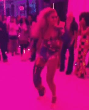 这些名流明星办的派对，也太惊人了吧