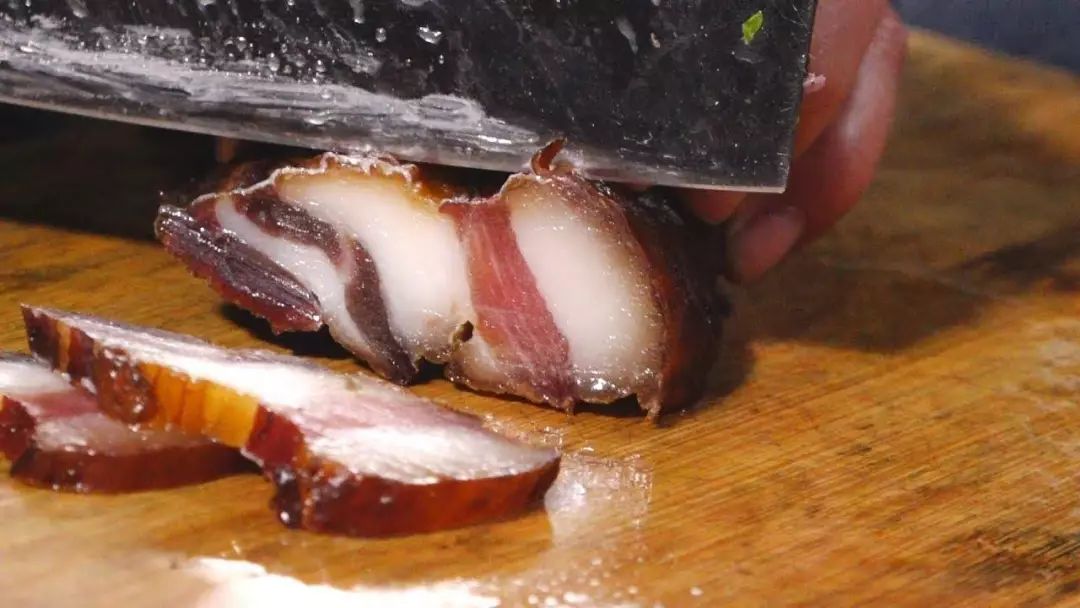 吃过10个算我输!本地人盖戳的年货清单揭秘